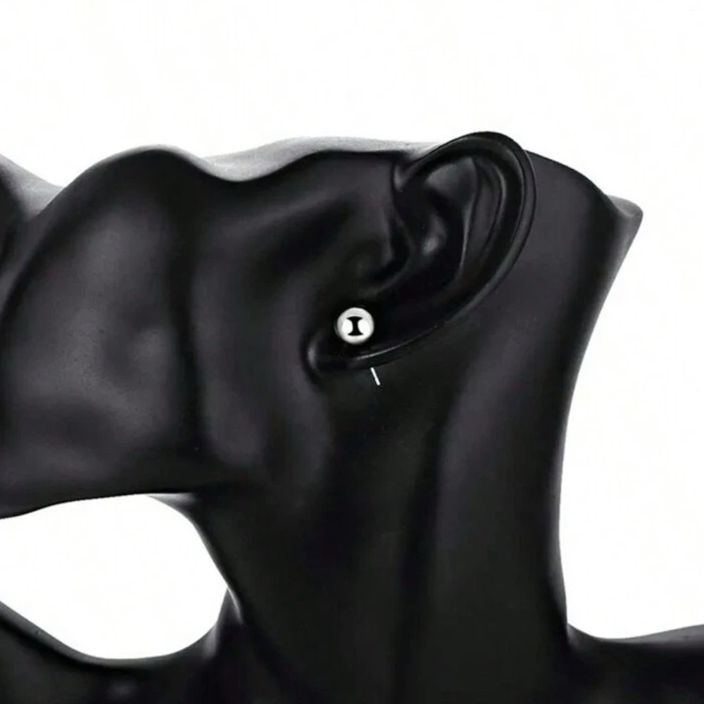 Elegant 925 Silver Stud Earrings - Picture 7 of 7